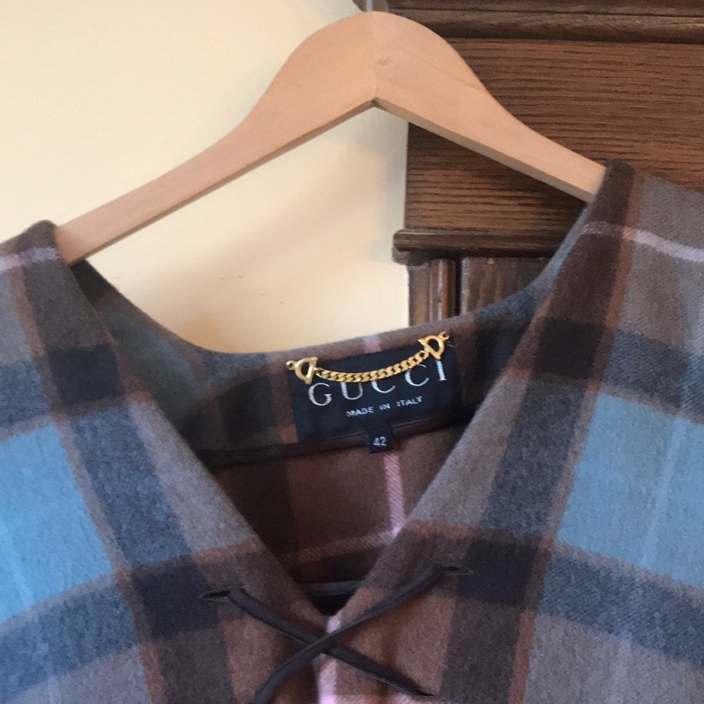 GUCCI CAPE⚡️⚡️⚡️⚡️ - Picture 2 of 6